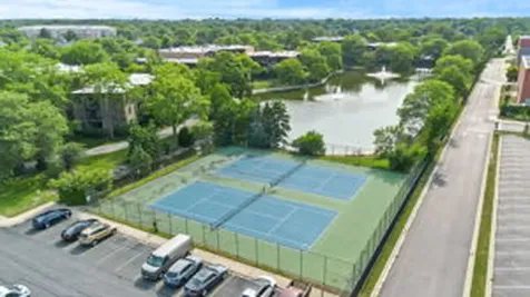 2100 Valencia Drive Northbrook IL 60062