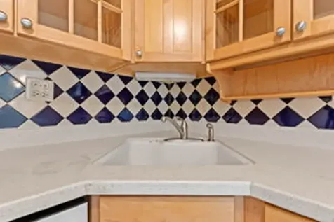 2100 Valencia Drive Northbrook IL 60062