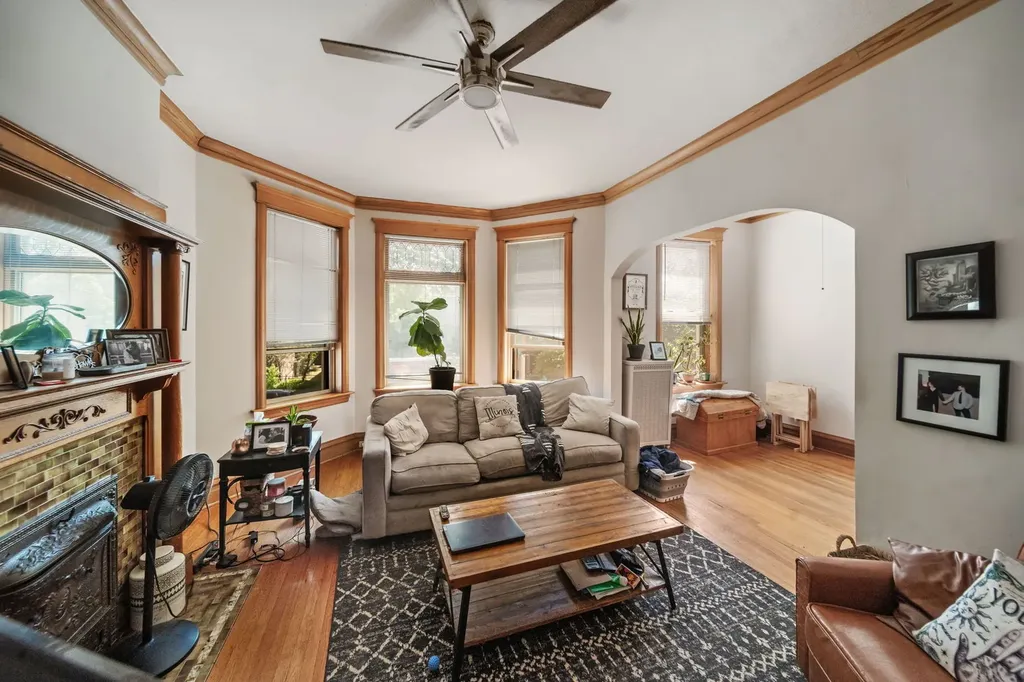 4150 North Ashland Avenue Chicago IL 60613
