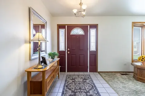 3316 193RD Street Lansing IL 60438