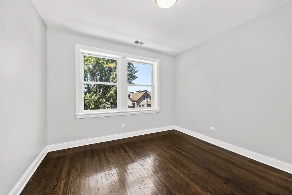 2207-09 North Mango Avenue Chicago IL 60639