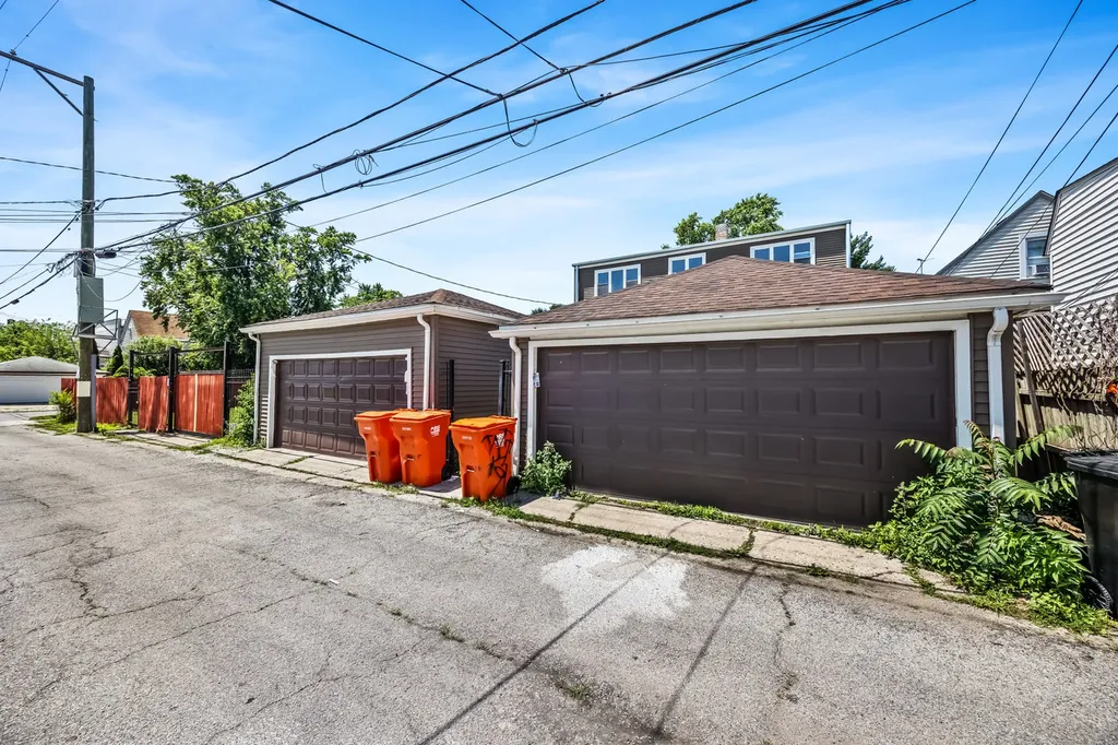 2207-09 North Mango Avenue Chicago IL 60639