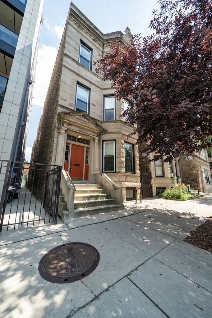 1037 South Racine Avenue Chicago IL 60607