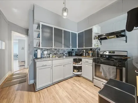 1534 East 73rd Place Chicago IL 60619