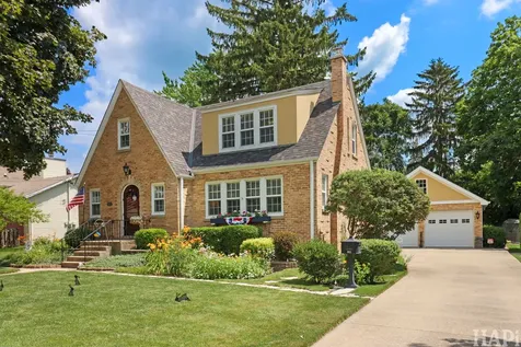 621 Parkway Avenue Antioch IL 60002