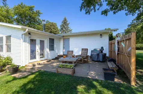 908 5TH Street Erie IL 61250