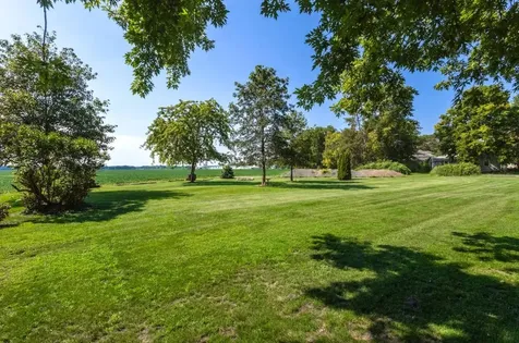 908 5TH Street Erie IL 61250