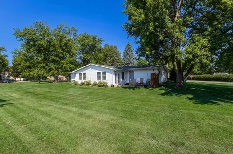 908 5TH Street Erie IL 61250