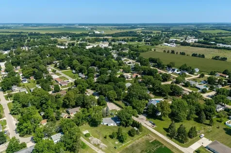 908 5TH Street Erie IL 61250