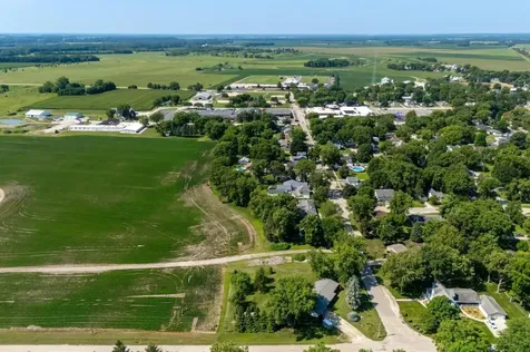 908 5TH Street Erie IL 61250