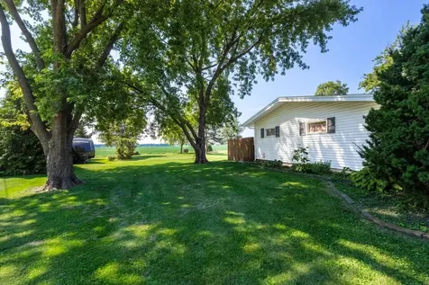 908 5TH Street Erie IL 61250