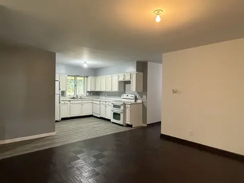 694 North Elm Street Herscher IL 60941