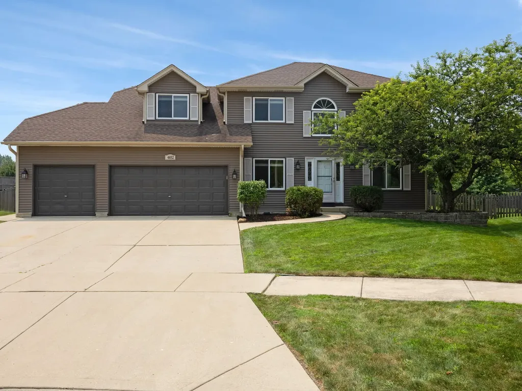 4852 Snapjack Circle Naperville IL 60564