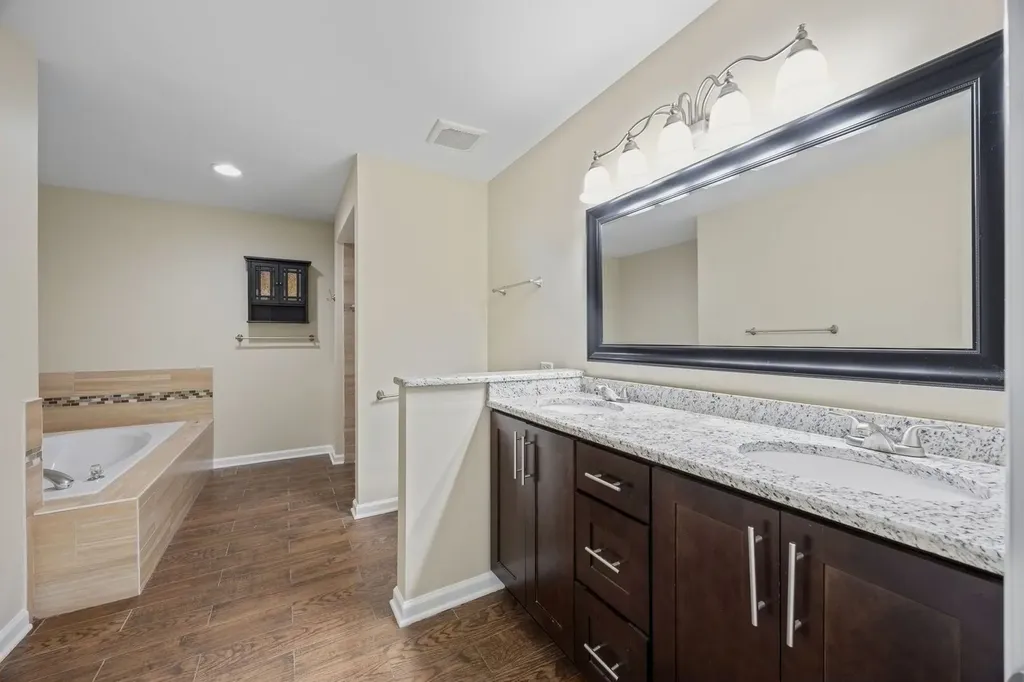 4852 Snapjack Circle Naperville IL 60564