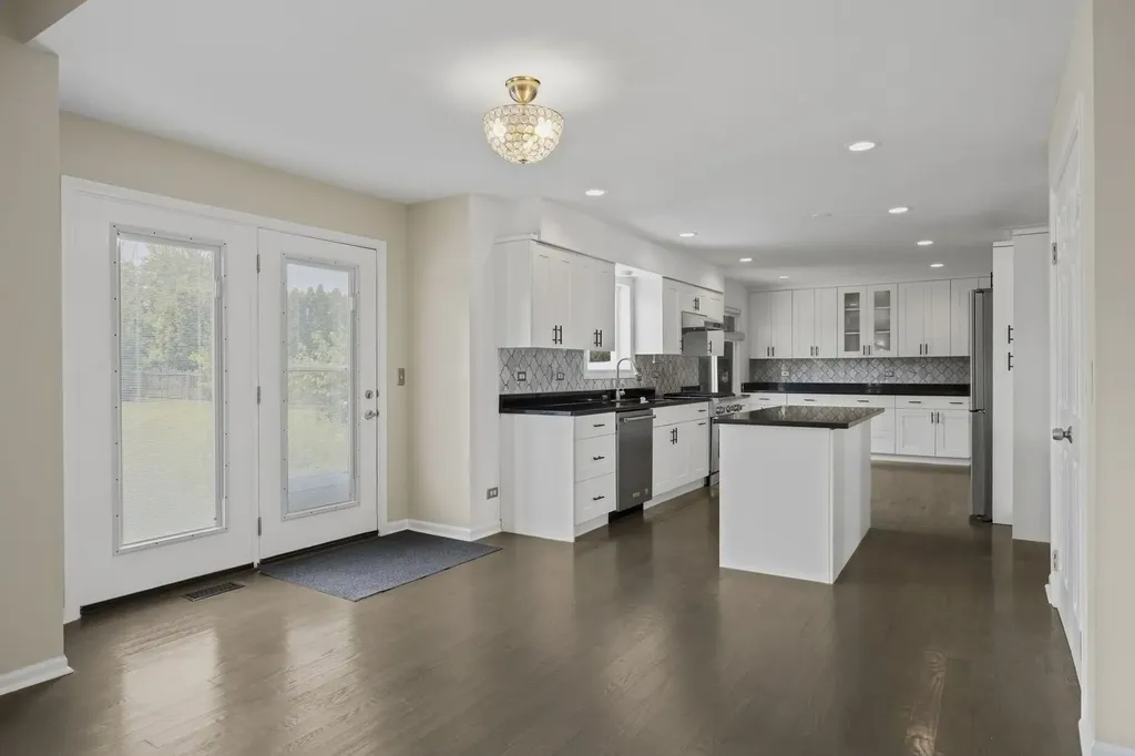4852 Snapjack Circle Naperville IL 60564