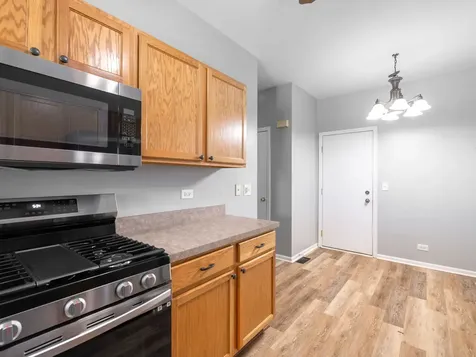 798 County Line Road Aurora IL 60502