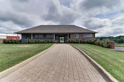 7429 North 1900 East Road Bloomington IL 61705