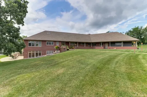 7429 North 1900 East Road Bloomington IL 61705