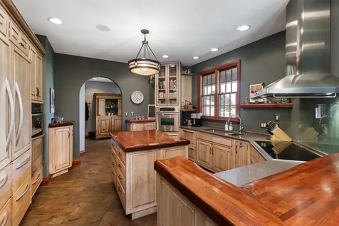 7429 North 1900 East Road Bloomington IL 61705