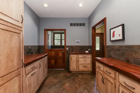 7429 North 1900 East Road Bloomington IL 61705