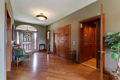 7429 North 1900 East Road Bloomington IL 61705