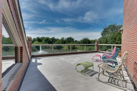 7429 North 1900 East Road Bloomington IL 61705