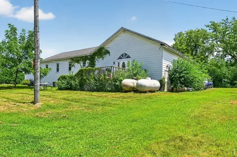 2067 Shaw Road Amboy IL 61310