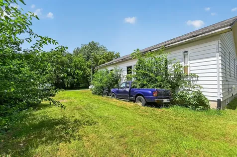 2067 Shaw Road Amboy IL 61310