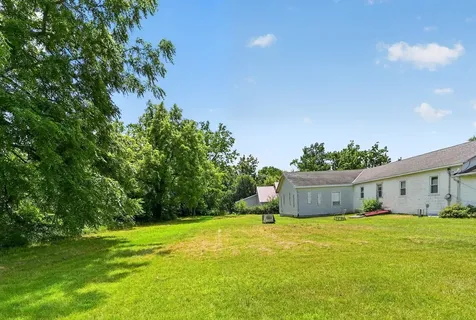 2067 Shaw Road Amboy IL 61310