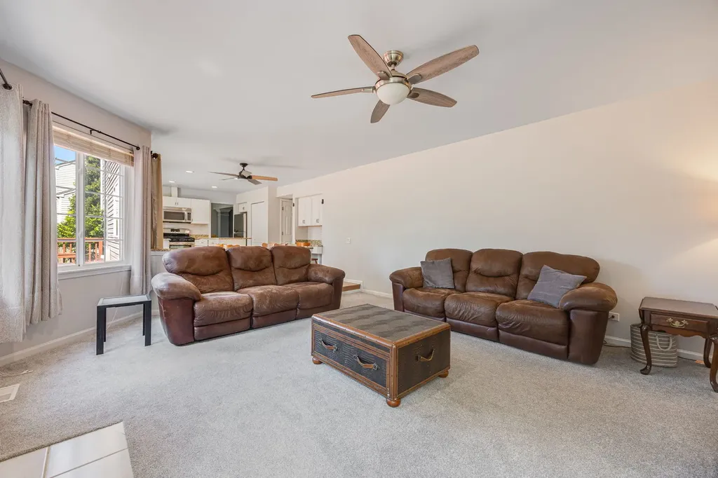 1650 Charlotte Circle Naperville IL 60564