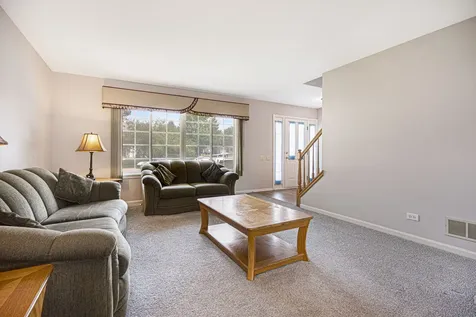 1650 Charlotte Circle Naperville IL 60564