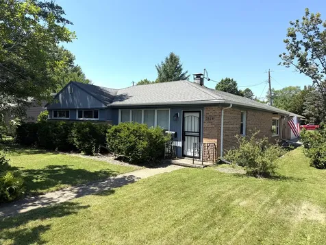 1614 Rebecca Drive Rockford IL 61107
