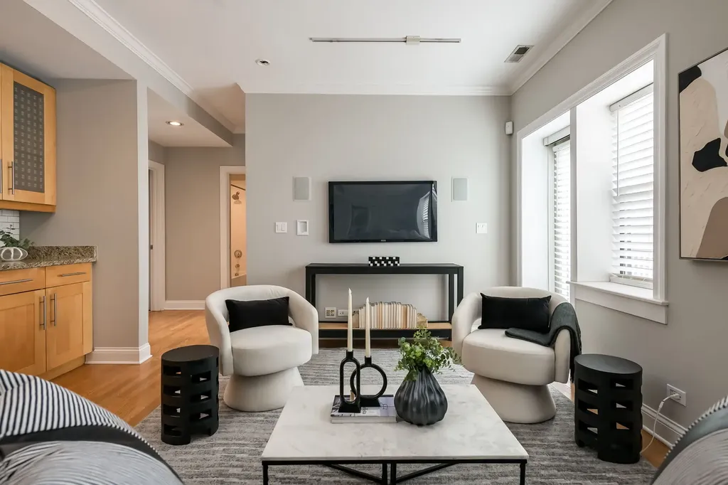 1856 North Sawyer Avenue Chicago IL 60647