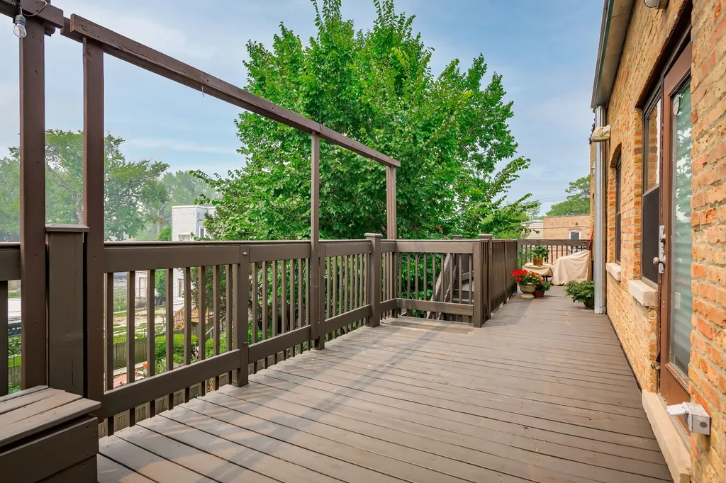 1856 North Sawyer Avenue Chicago IL 60647