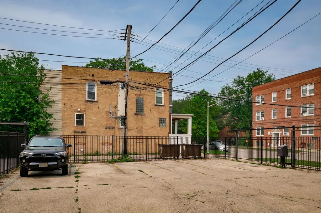 1856 North Sawyer Avenue Chicago IL 60647