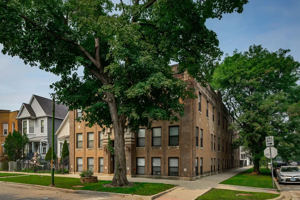 1856 North Sawyer Avenue Chicago IL 60647