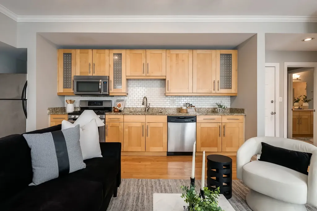 1856 North Sawyer Avenue Chicago IL 60647
