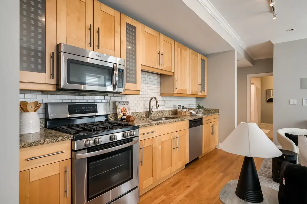 1856 North Sawyer Avenue Chicago IL 60647