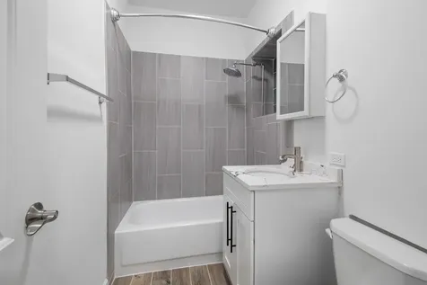 1904 North Whipple Street Chicago IL 60647