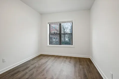 1904 North Whipple Street Chicago IL 60647