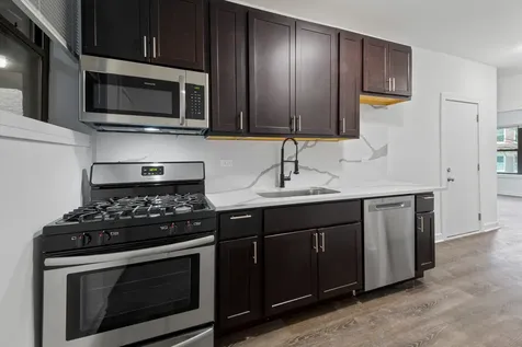 1904 North Whipple Street Chicago IL 60647