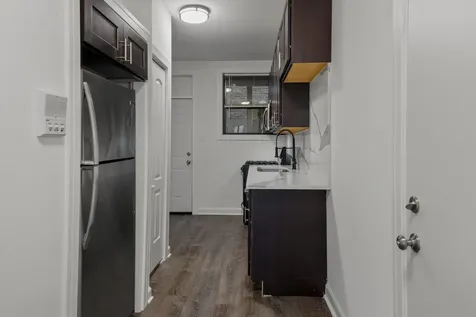 1904 North Whipple Street Chicago IL 60647