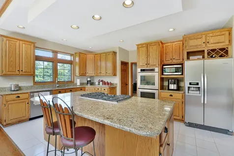 185 Peregrine Lane Hawthorn Woods IL 60047