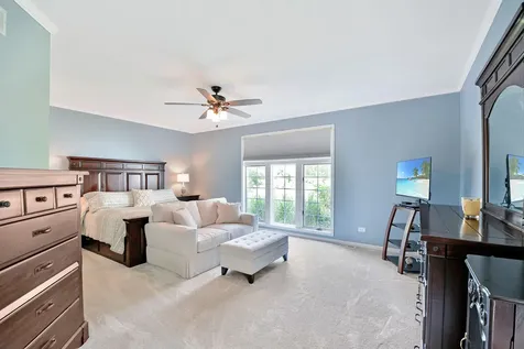 185 Peregrine Lane Hawthorn Woods IL 60047