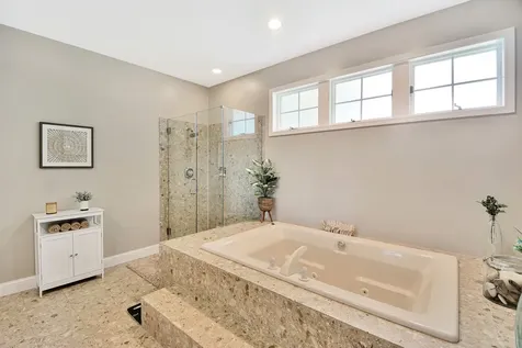 185 Peregrine Lane Hawthorn Woods IL 60047