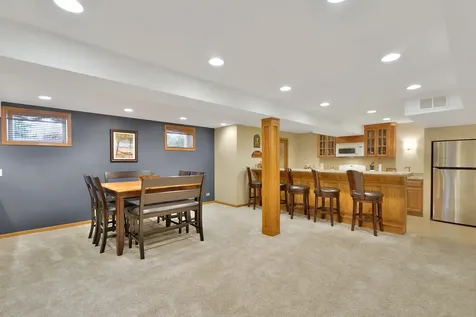 185 Peregrine Lane Hawthorn Woods IL 60047