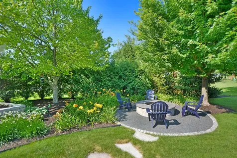 185 Peregrine Lane Hawthorn Woods IL 60047