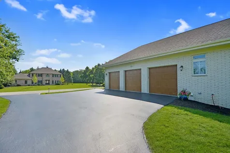 185 Peregrine Lane Hawthorn Woods IL 60047
