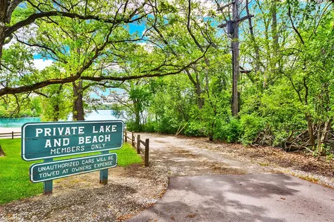 185 Peregrine Lane Hawthorn Woods IL 60047