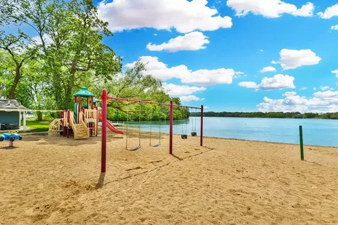 185 Peregrine Lane Hawthorn Woods IL 60047